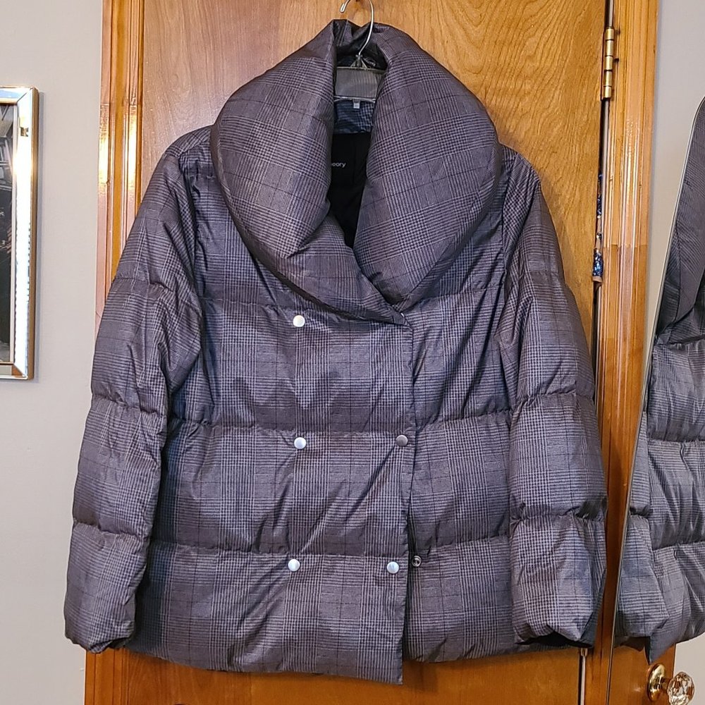 Theory Puffer Jacket